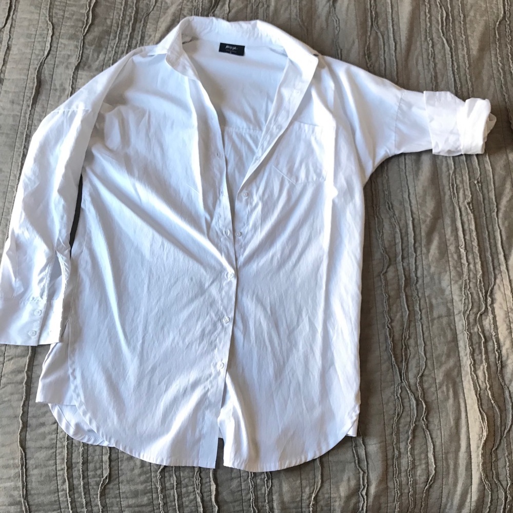 NWOT Vibrant White Boyfriend Shirt Dress